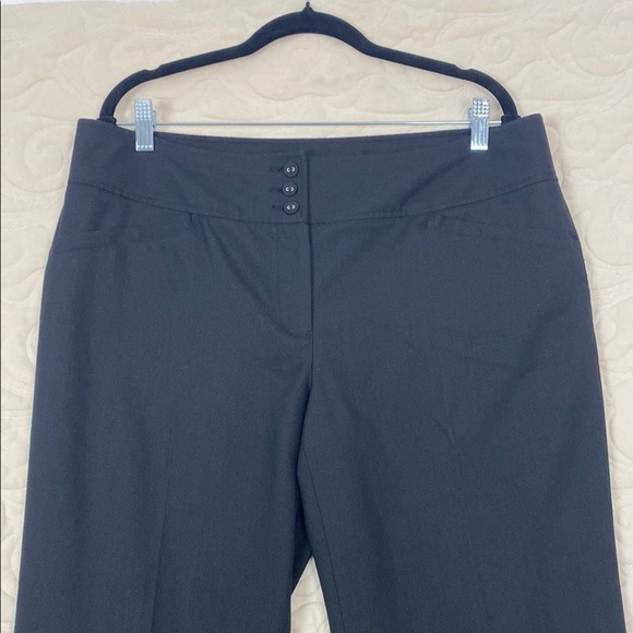 Reitmans Black Wide Leg Pants Size 15 Faux Cuffs - Picture 4 of 11